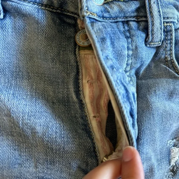 Anthropologie Pilcro Jean Shorts Distressed Cut-Off Style - Picture 8 of 8